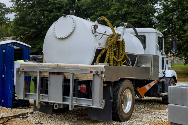 Best Portable restroom trailer rental  in Albert Lea, MN